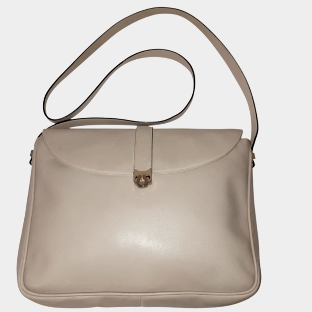 Vtg SALVATORE FERRAGAMO Leather Flap Front Shoulder w/ Push-lock Khaki/Tan
